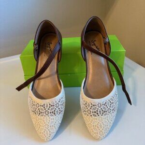 Seychelles Mary Jane Lace shoes
